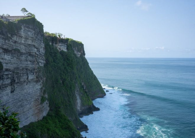 Choosing Uluwatu Hotels: Value and Views