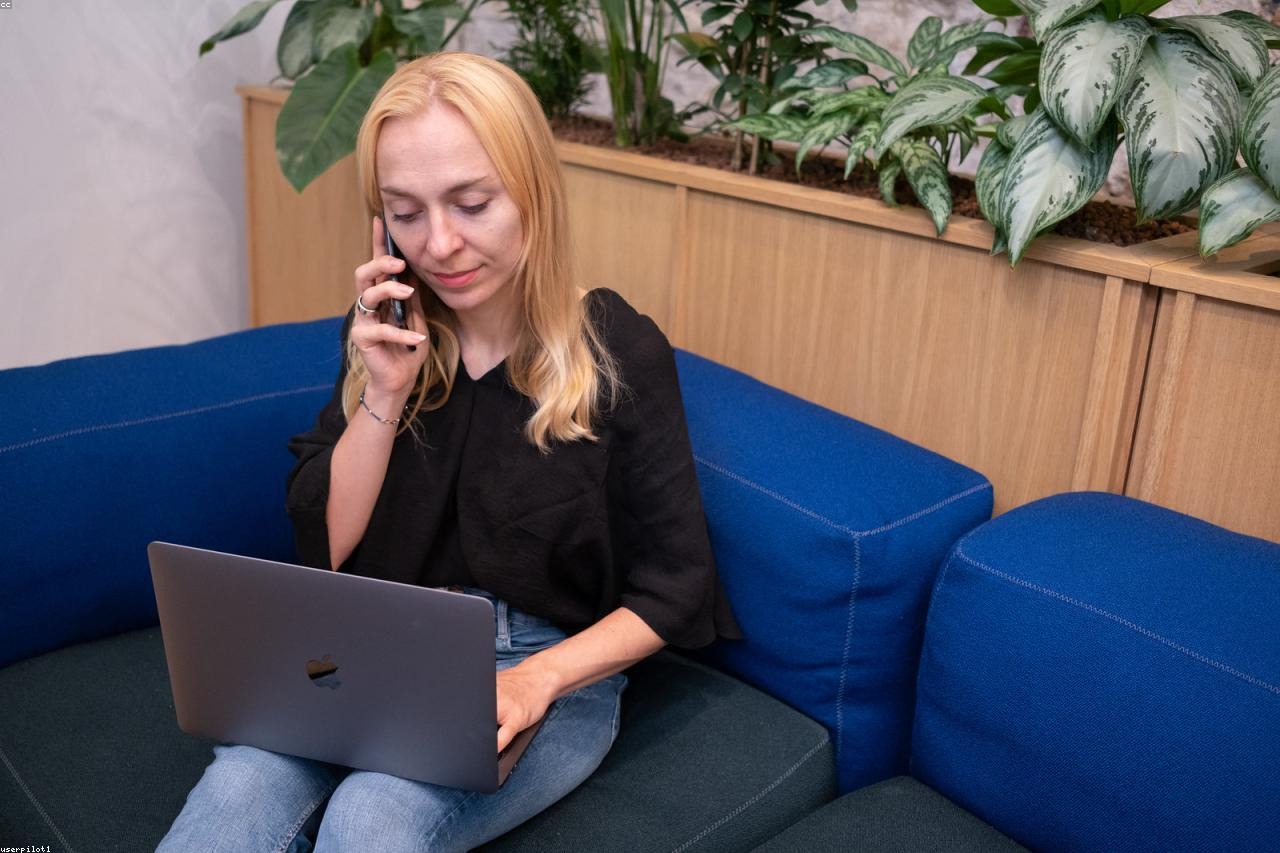 9 Smart Docking Stations That Actually Boost Travel Productivity