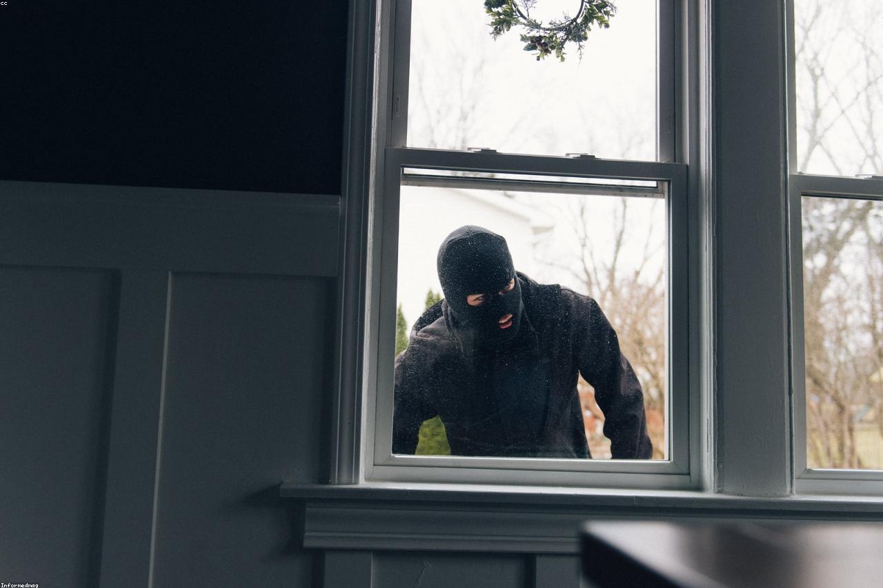 Septekon 2K Solar Security Cameras Review: 4-Pack with Spotlights for Property Protection